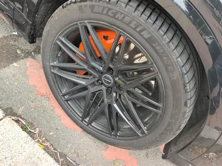 Audi Q8 2021