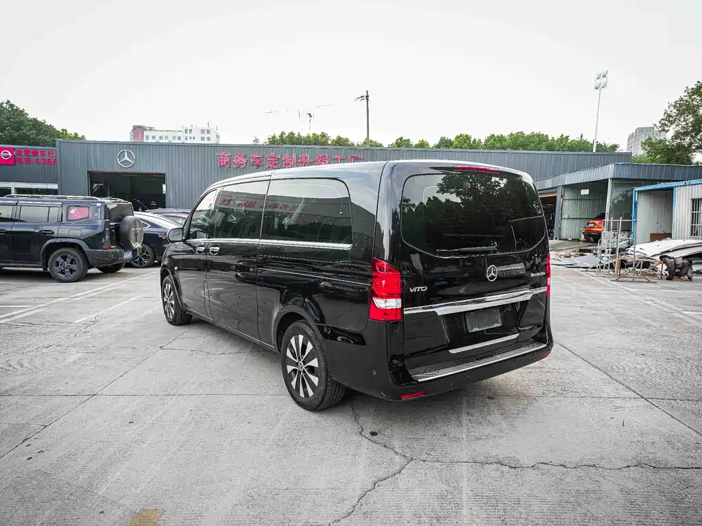 Mercedes-Benz Vito 2022 — фото 10