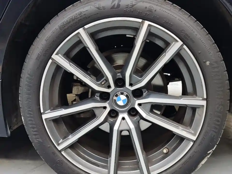 BMW 3 Series 2023 — фото 16