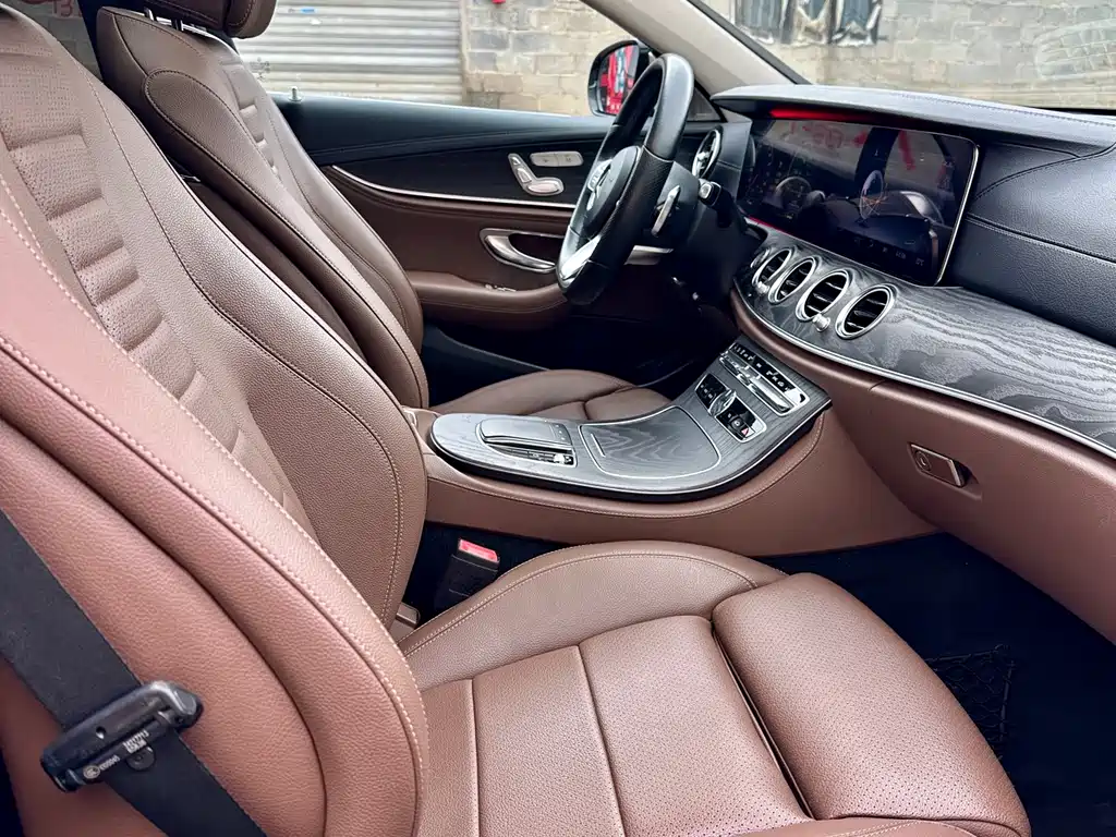 Mercedes-Benz E-Class 2019 — фото 10