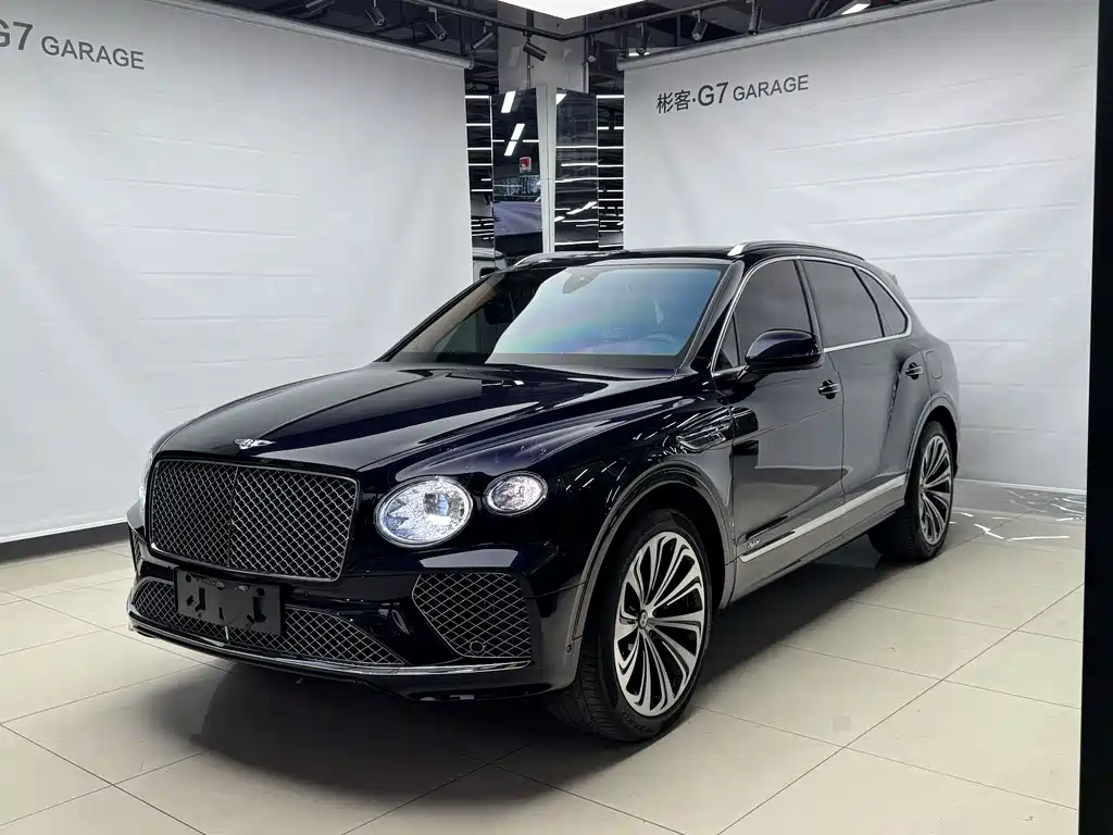 Bentley Bentayga Plug-In Hybrid 2021 — фото 3