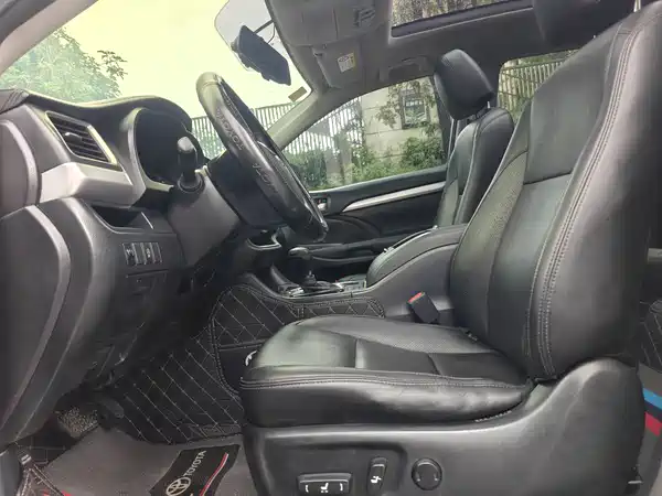 Toyota Highlander 2015