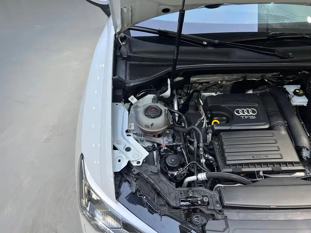 Audi Q3 2023 — фото 32
