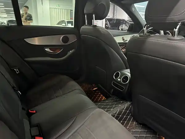 Mercedes-Benz C-Class 2019