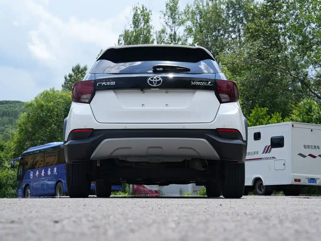 Toyota Yaris L 2022