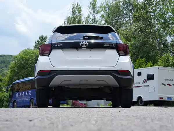 Toyota Yaris L 2022