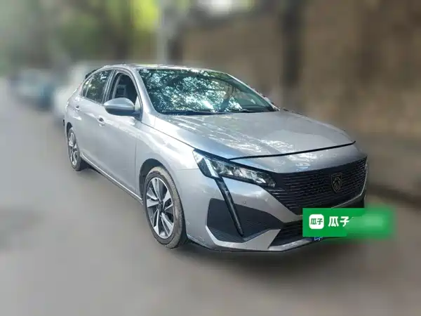 Peugeot 408 2023