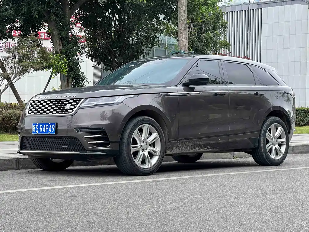 Land Rover Velar 2022 — фото 1