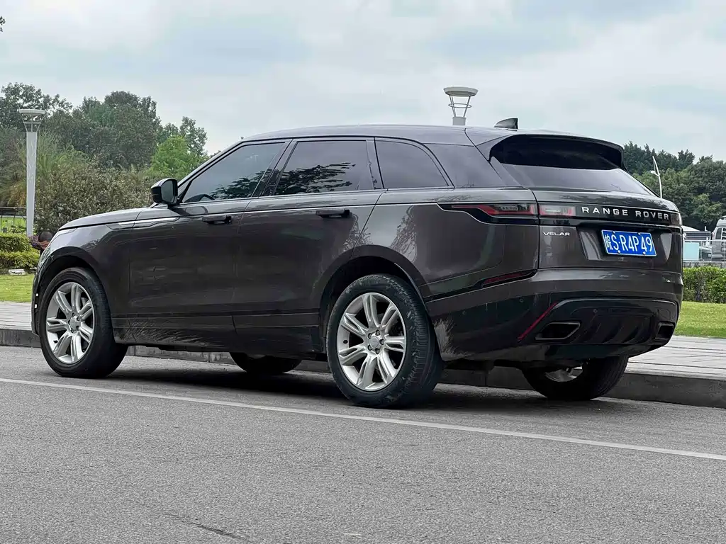 Land Rover Velar 2022 — фото 16