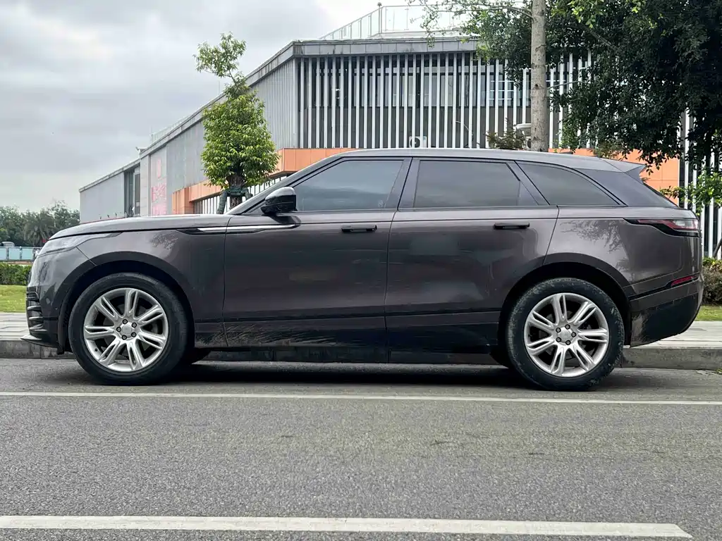 Land Rover Velar 2022 — фото 4
