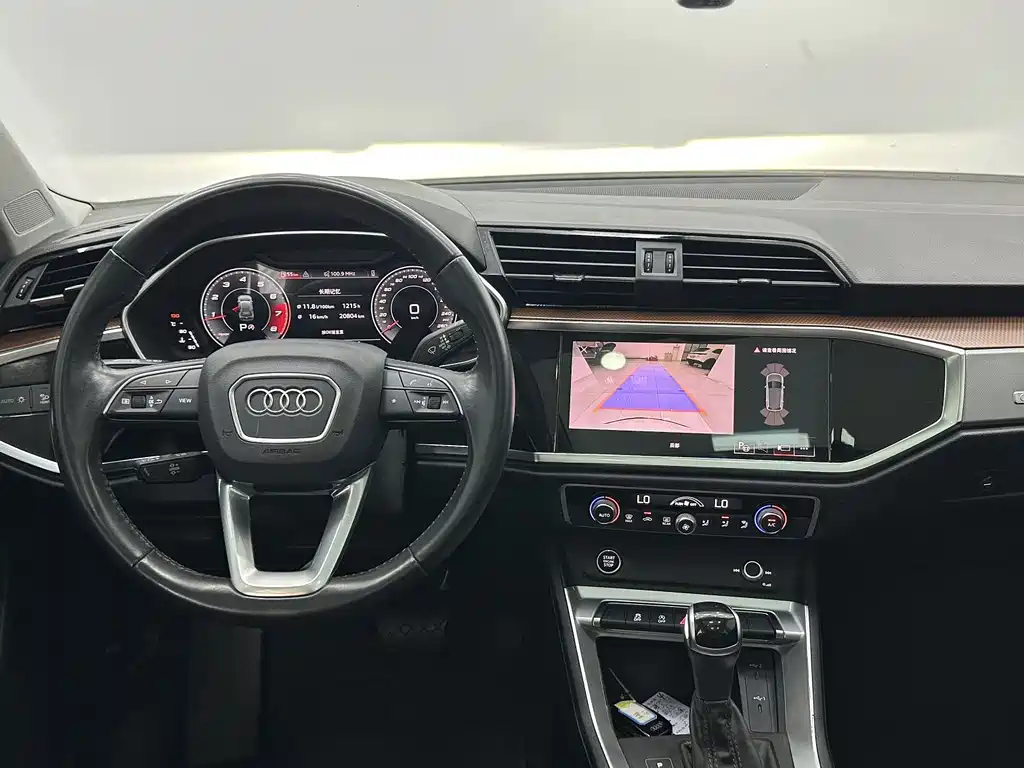 Audi Q3 2022 — фото 11