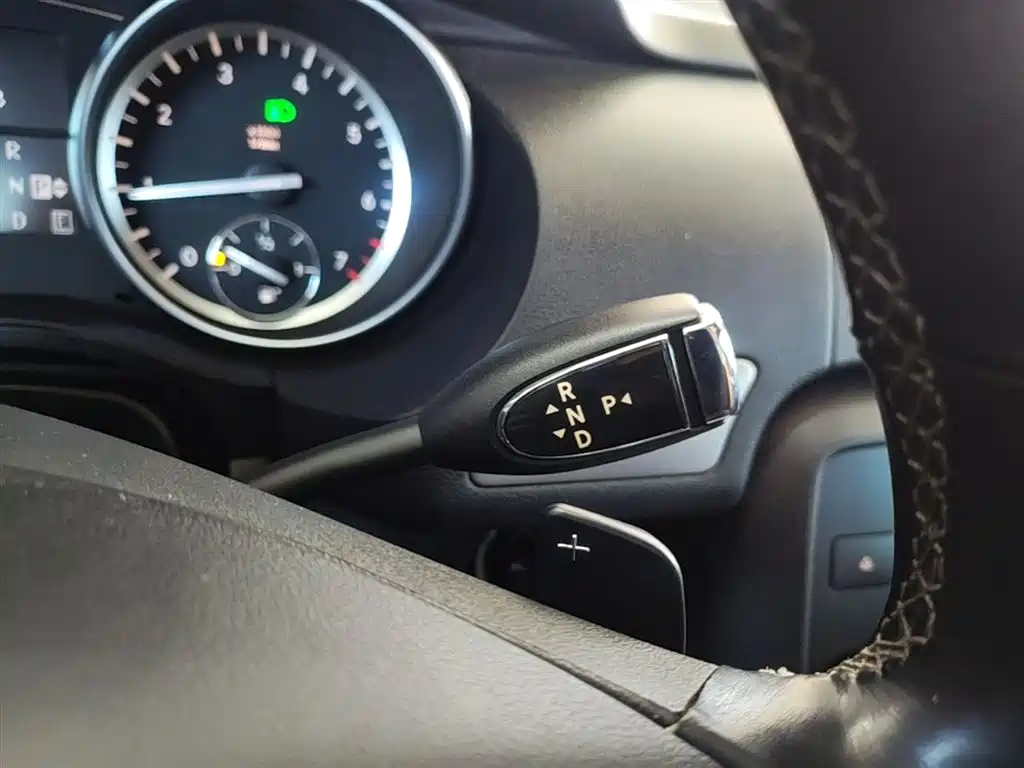 Mercedes-Benz R-Class 2015 — фото 14