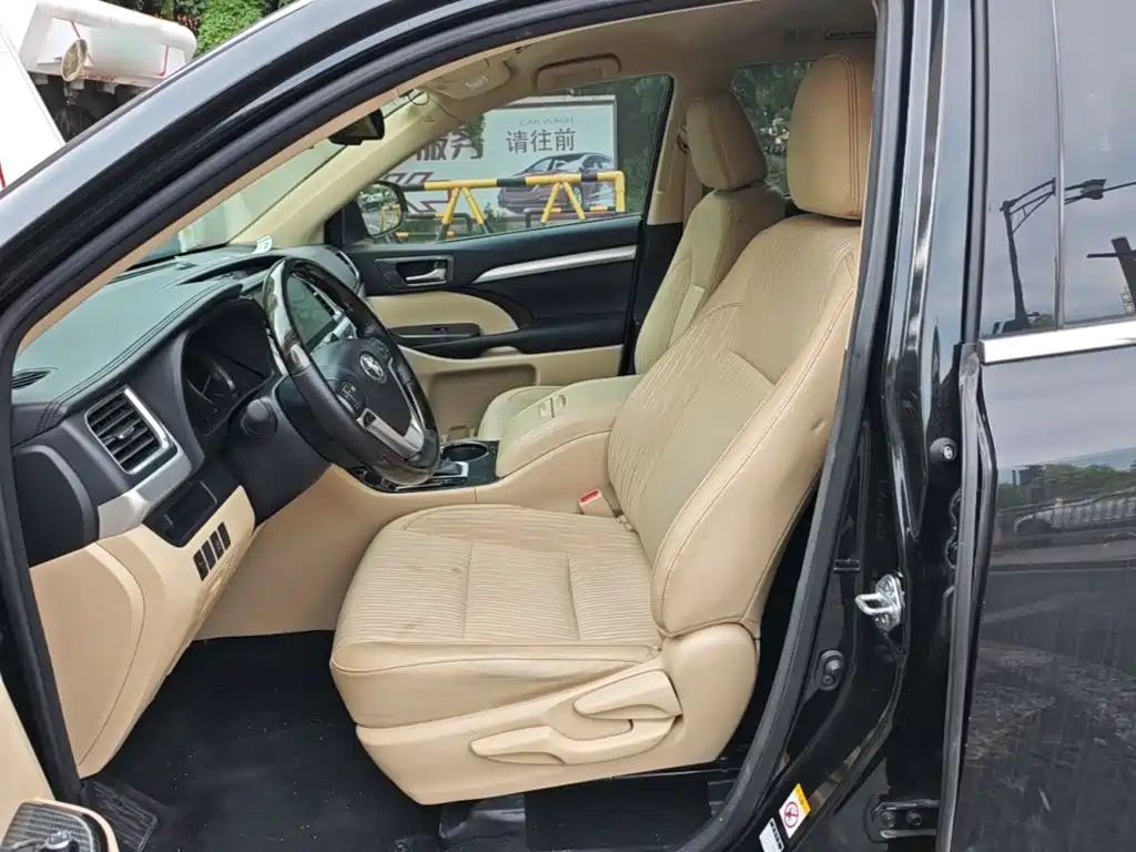 Toyota Highlander 2019 — фото 11