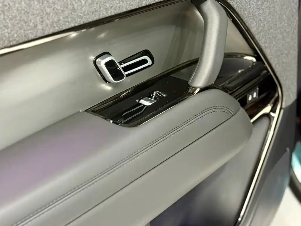 Land Rover Sport 2022 — фото 16
