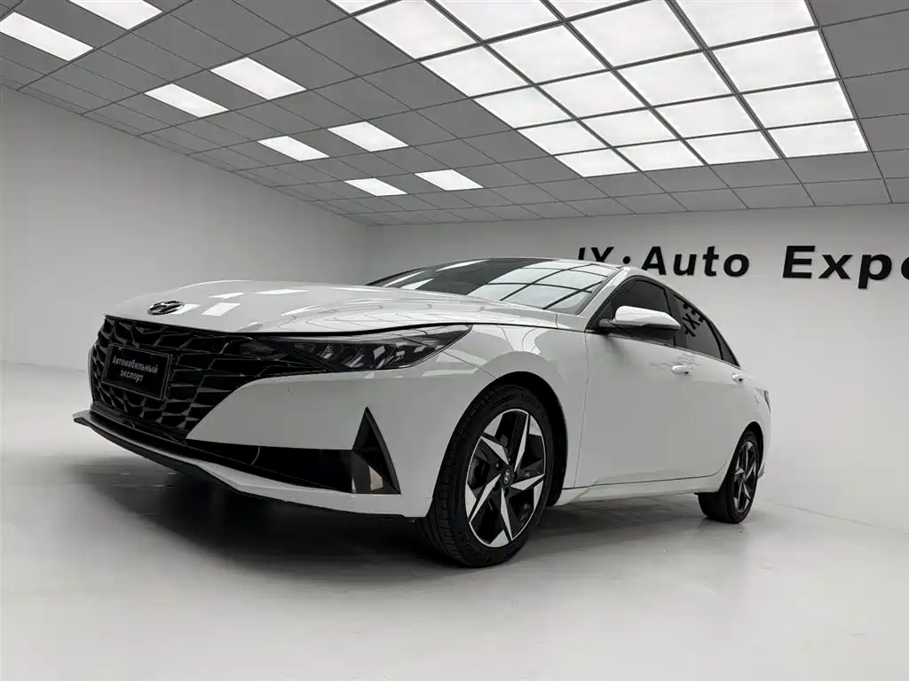 Hyundai Elantra 2021