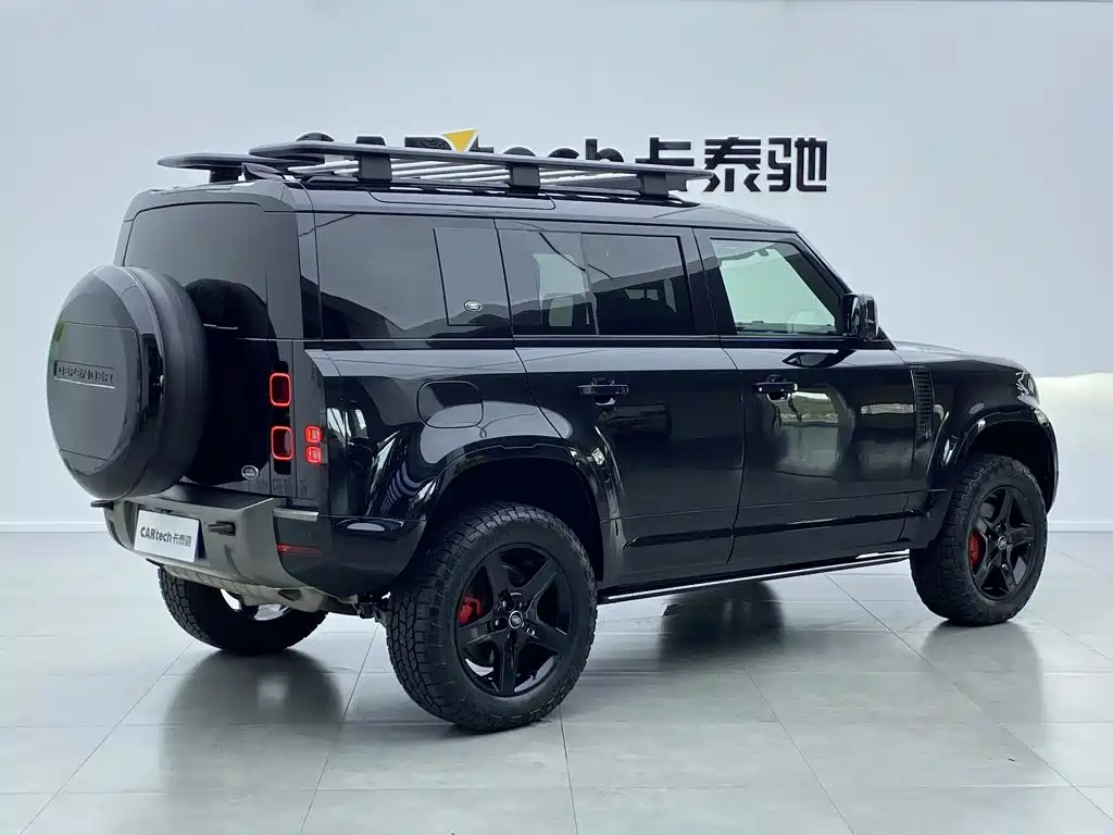 Land Rover Defender 2023 — фото 4