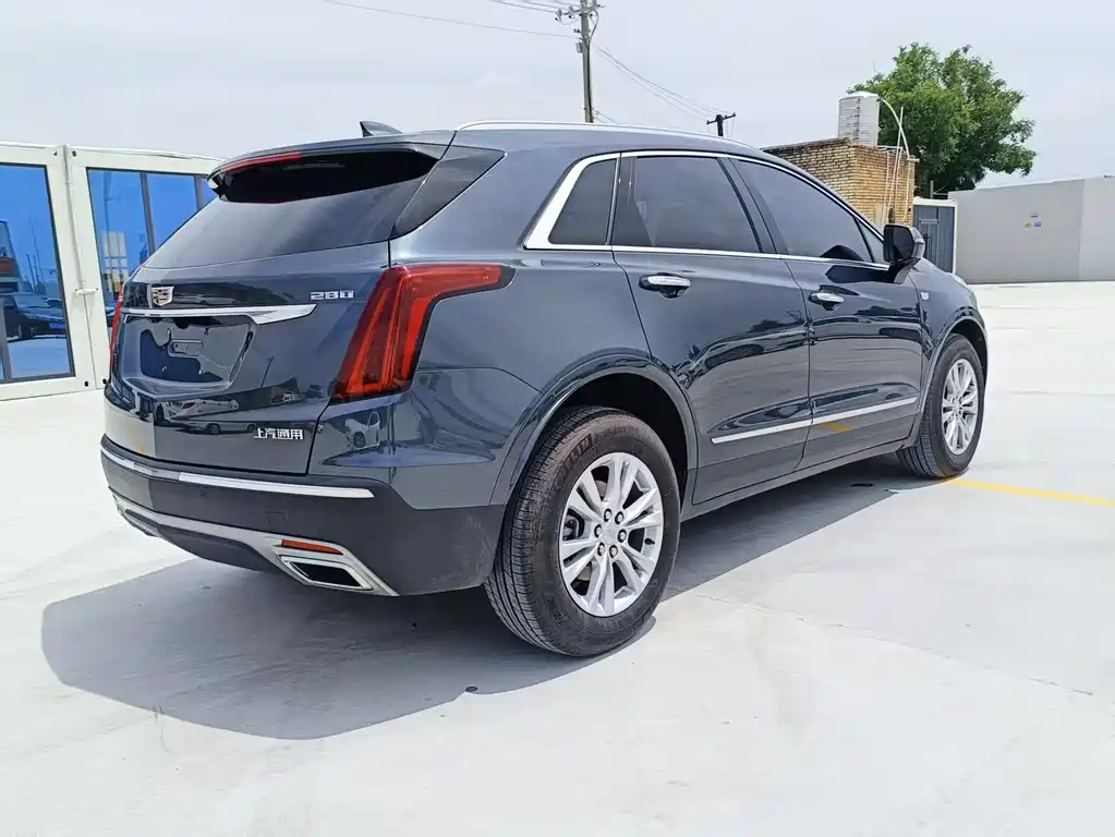 Cadillac XT5 2024 — фото 11
