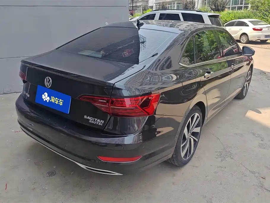 Volkswagen Sagitar 2021