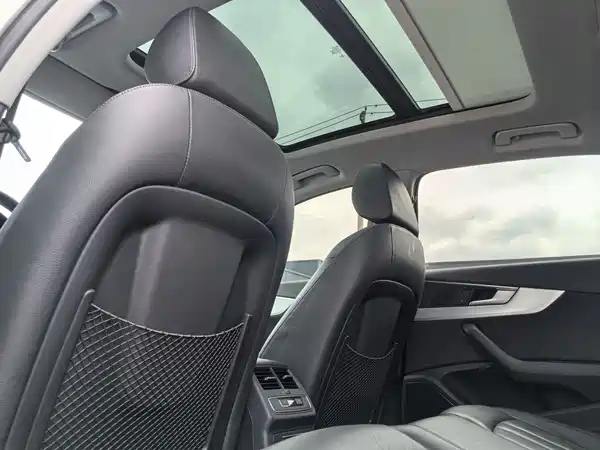 Audi A4L 2019