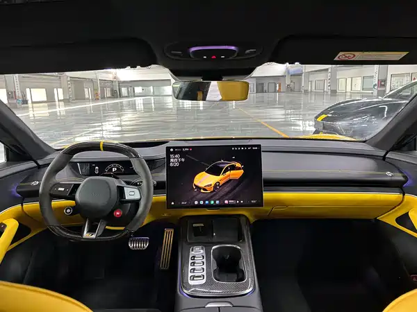 Xiaomi SU7 Ultra 2025