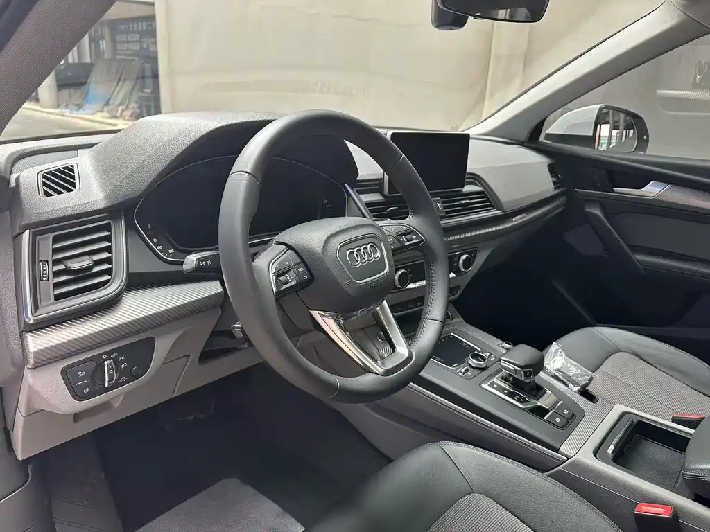 Audi Q5L 2020 — фото 4