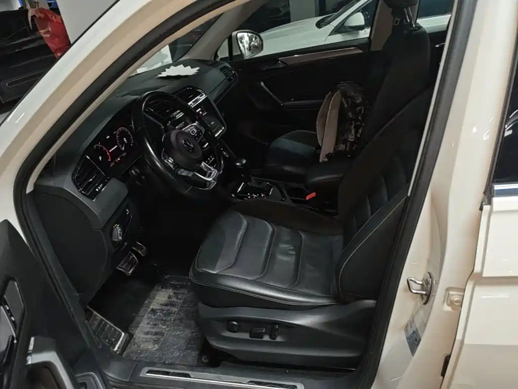 Volkswagen Tiguan L 2021 — фото 15