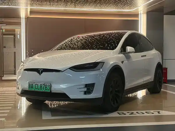 Tesla Model X 2016