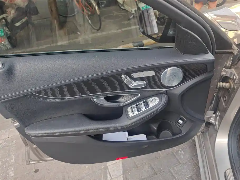 Mercedes-Benz C-Class 2019