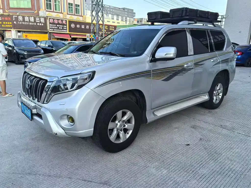 Toyota Prado 2015