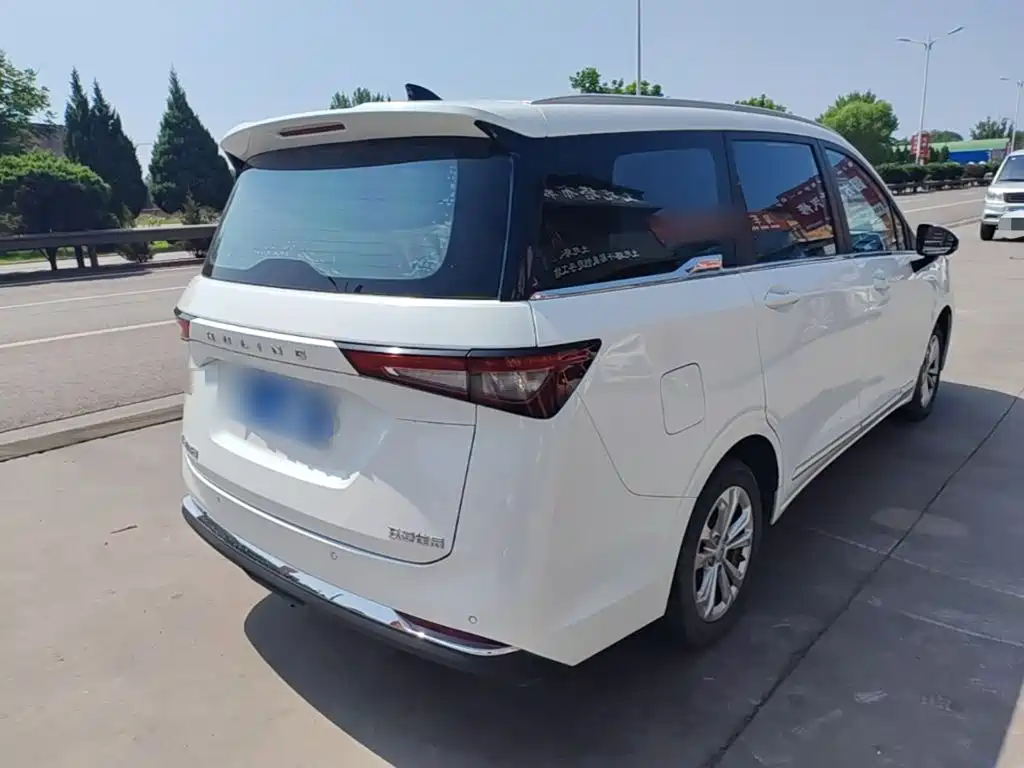 Wuling Jiachen 2023
