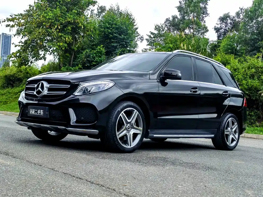 Mercedes-Benz GLE 2017 — фото 1