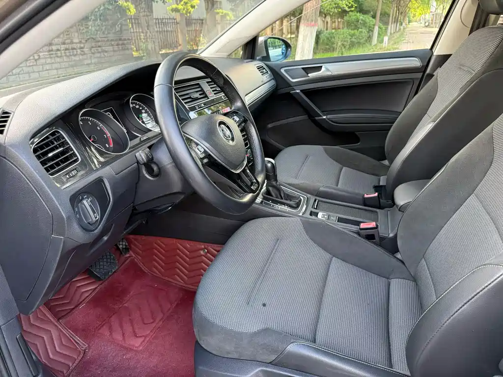 Volkswagen Golf 2020