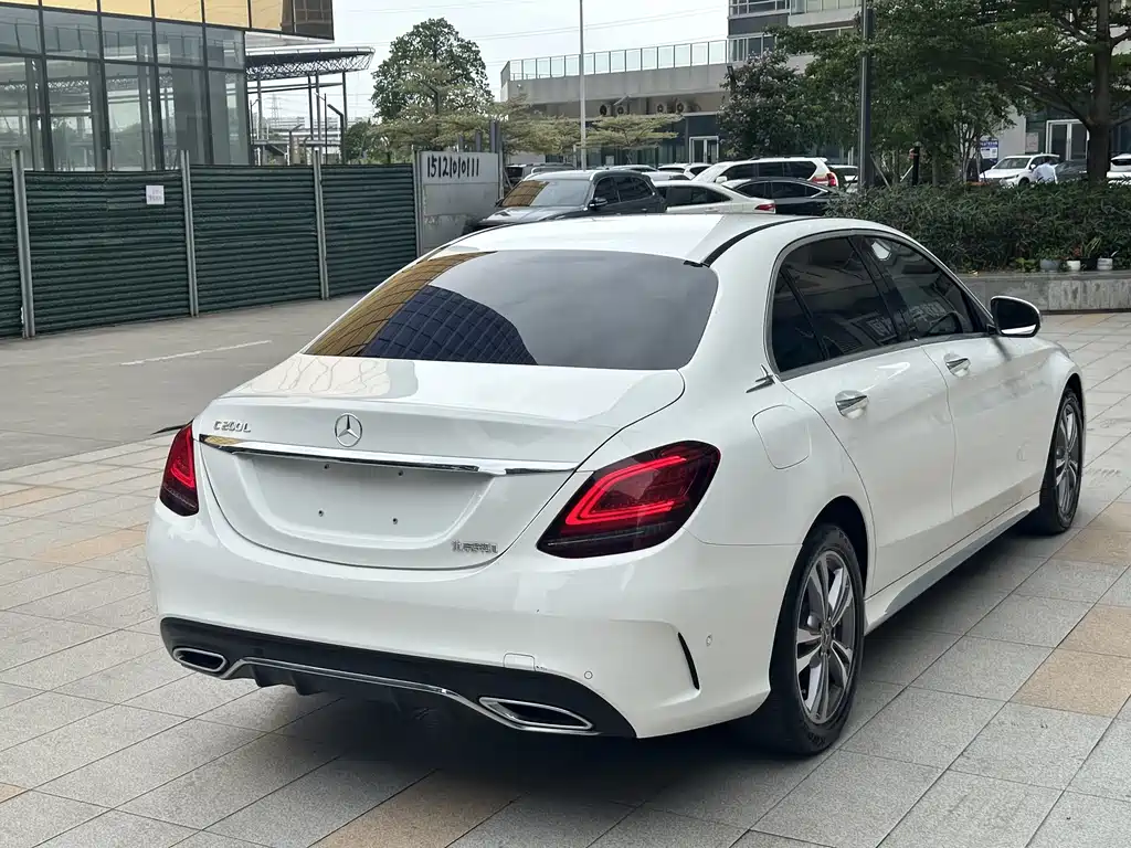 Mercedes-Benz C-Class 2020 — фото 20