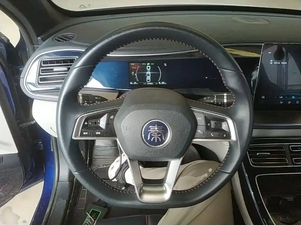 BYD Qin PLUS 2022 — фото 11