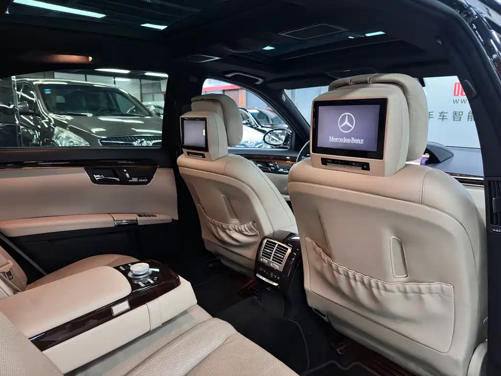 Mercedes-Benz S-Class 2008 — фото 17
