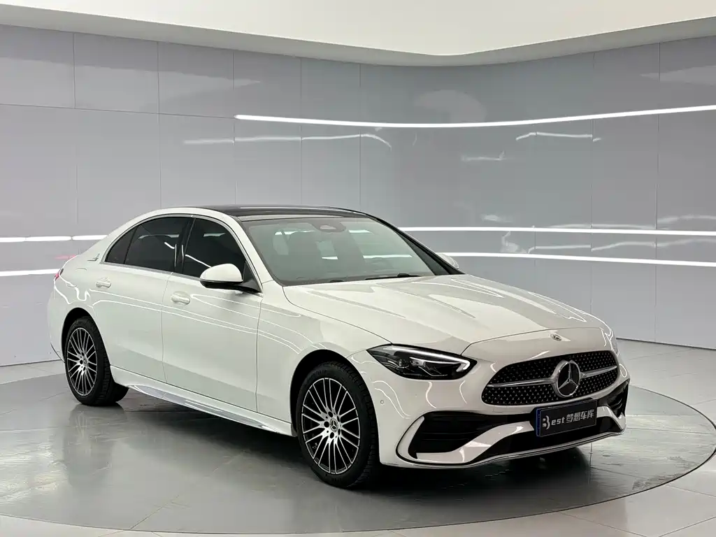 Mercedes-Benz C-Class 2025 — фото 3