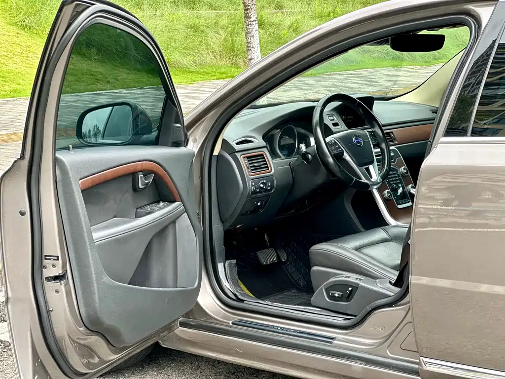 Volvo S80L 2015 — фото 19