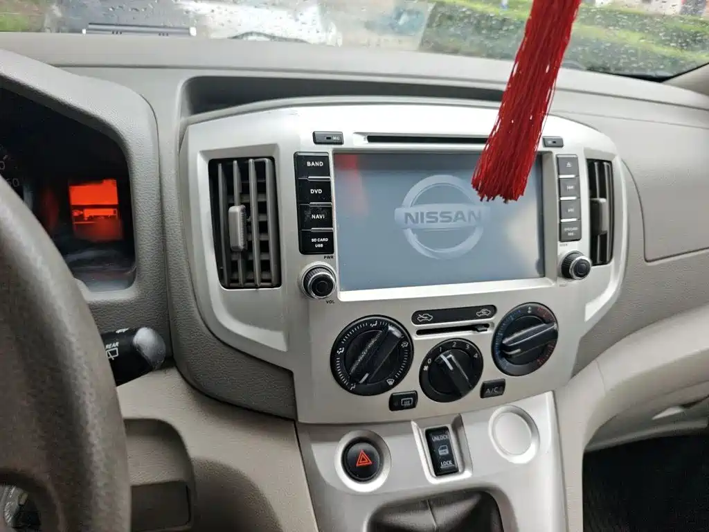 Nissan NV200 2014