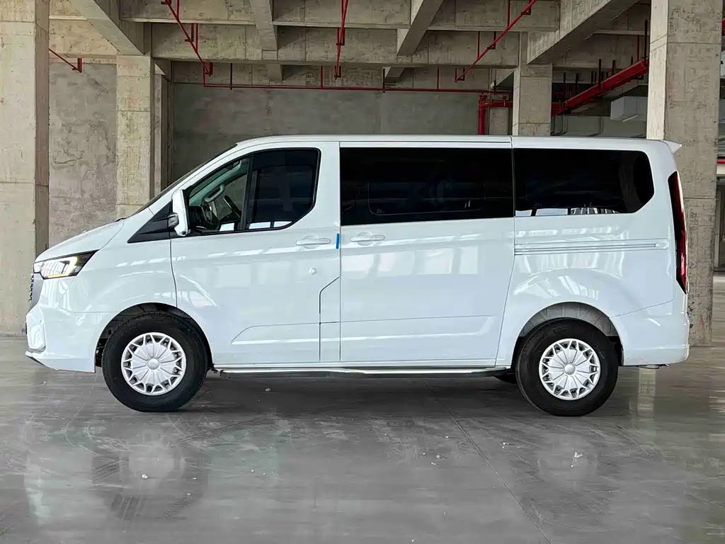Ford Transit 2023 — фото 22