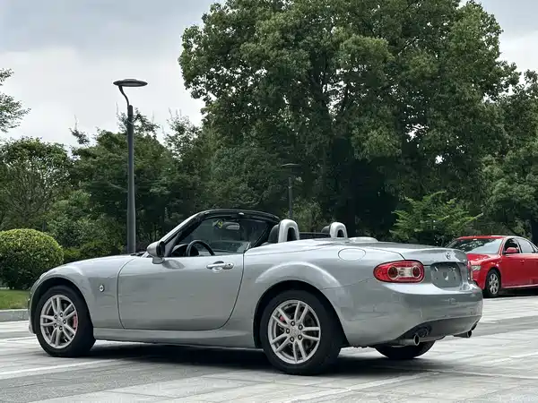 Mazda MX-5 2010
