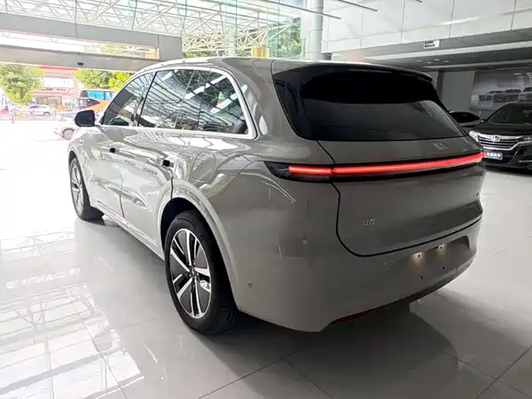 Li Auto L6 2024