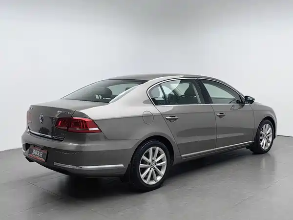Volkswagen Magotan 2013
