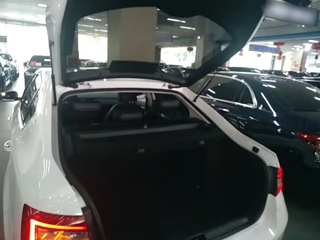 Skoda Octavia 2020 — фото 19