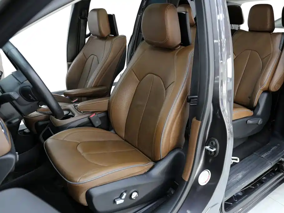 Chrysler Grand Voyager 2019 — фото 7