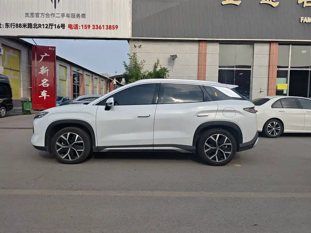 BYD Song L DM-i 2024 — фото 6