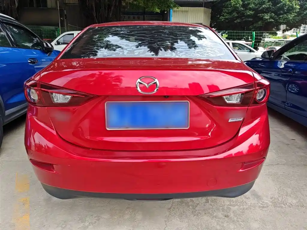 Mazda 3 Axela 2018 — фото 6