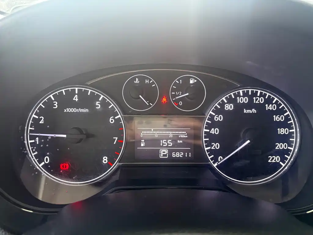 Nissan Tiida 2015 — фото 15