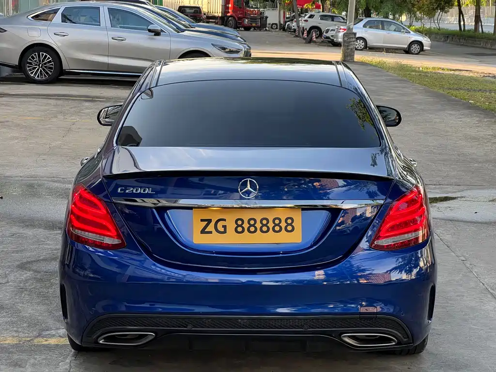 Mercedes-Benz C-Class 2018