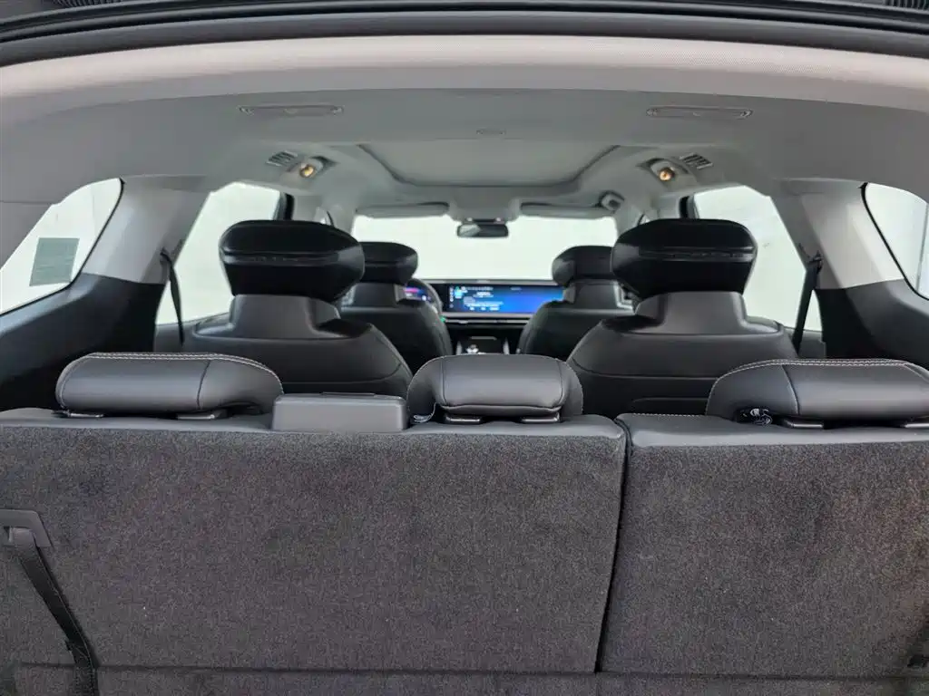 Ford Edge 2025 — фото 14