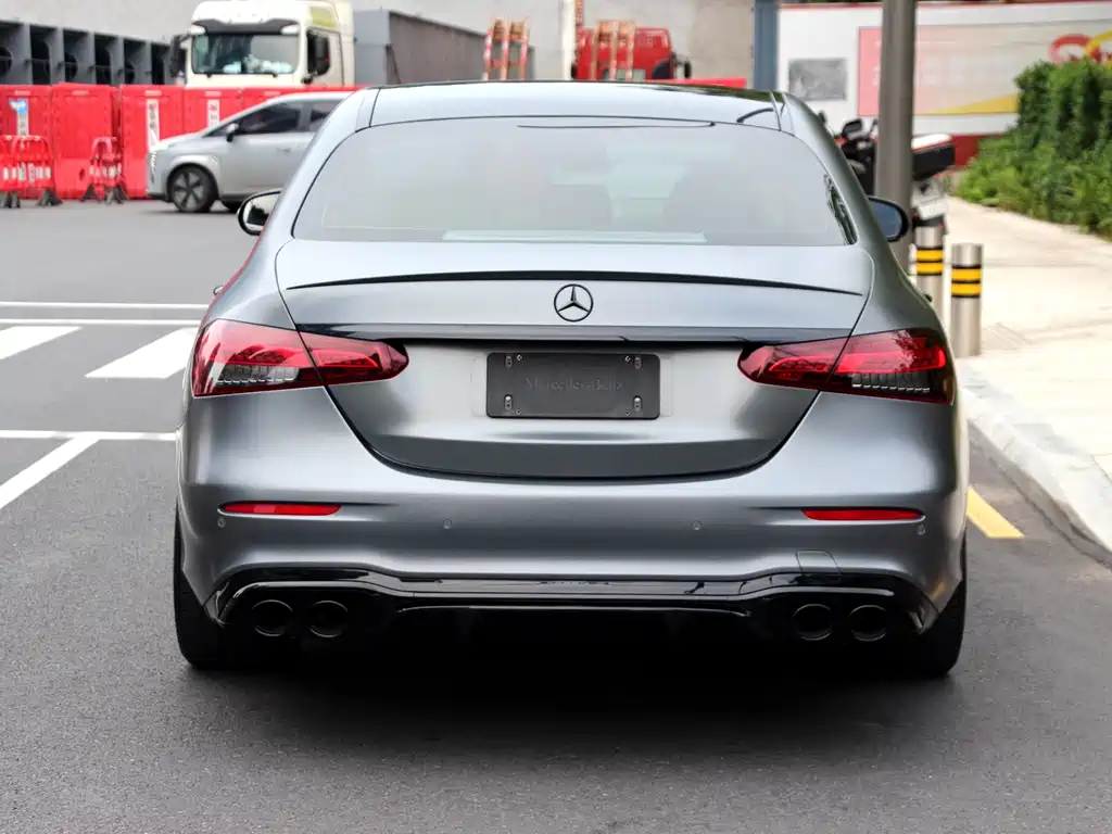 Mercedes-Benz E-Class AMG 2022 — фото 4